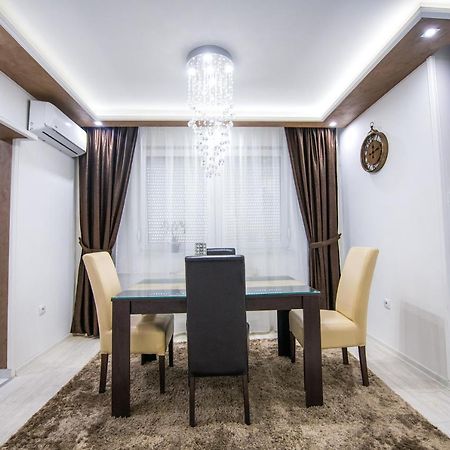 Apartman Nina II Sremska Mitrovica Exterior photo